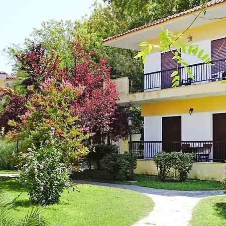 In Foura With A Balcony Or Terrace * フォルカ