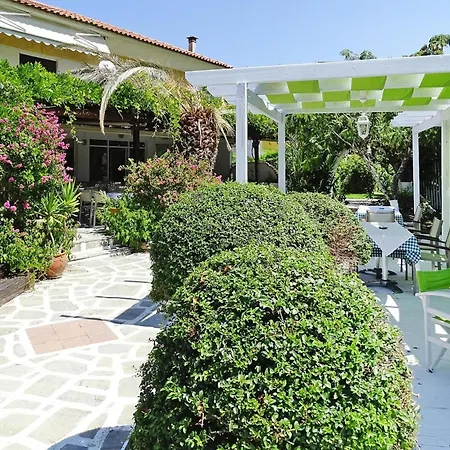 In Foura With A Balcony Or Terrace Daire