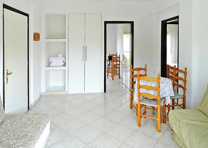 דירה In Foura With A Balcony Or Terrace *