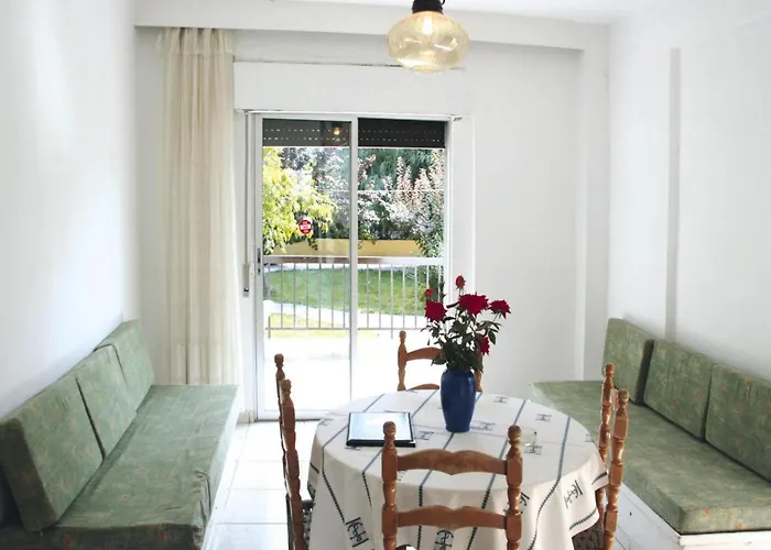 Апартаменты In Foura With A Balcony Or Terrace *